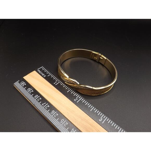 Vintage Monet Mesh Finish Hinged Bracelet, Gold Plated Bangle, 1960s - Picture 7 of 10